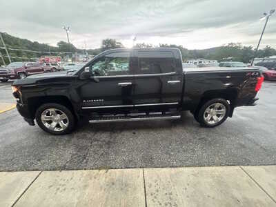 2018 Chevrolet 1500 Crew Cab, $26175. Photo 4