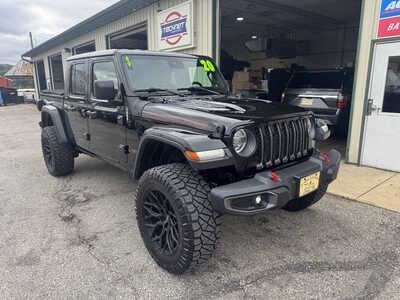 2020 Jeep Gladiator, $28175. Photo 1