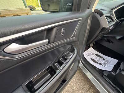 2015 Ford Edge, $11175. Photo 10