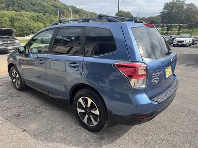 2017 Subaru Forester, $15175. Photo 5