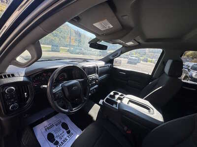 2020 Chevrolet 1500 Crew Cab, $26175. Photo 12