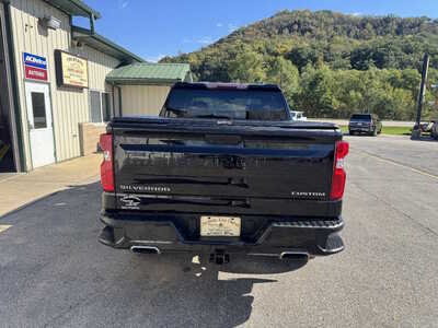 2020 Chevrolet 1500 Crew Cab, $26175. Photo 6