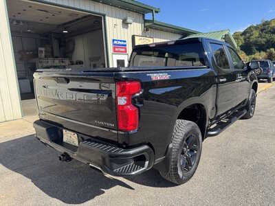 2020 Chevrolet 1500 Crew Cab, $26175. Photo 7