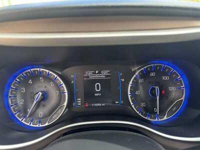 2017 Chrysler Pacifica, $12990. Photo 10