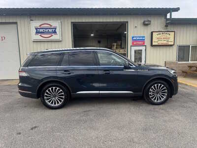 2022 Lincoln Aviator, $29175. Photo 7