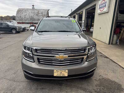 2017 Chevrolet Suburban, $25175. Photo 2