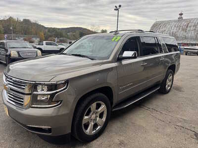 2017 Chevrolet Suburban, $25175. Photo 3
