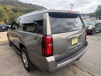 2017 Chevrolet Suburban, $25175. Photo 5