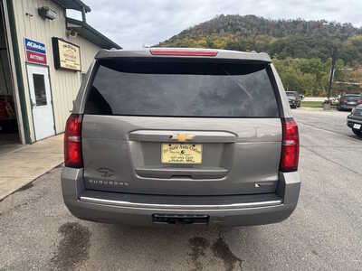 2017 Chevrolet Suburban, $25175. Photo 6