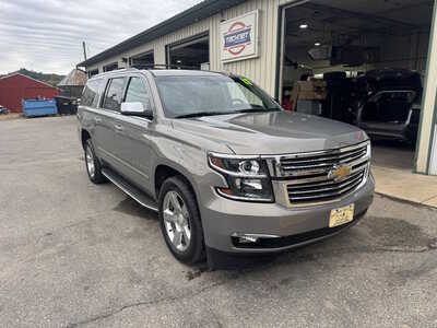 2017 Chevrolet Suburban, $25175. Photo 1