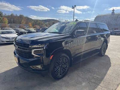 2024 Chevrolet Suburban, $64990. Photo 3