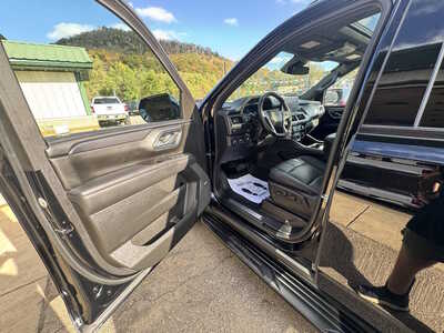 2024 Chevrolet Suburban, $64990. Photo 9