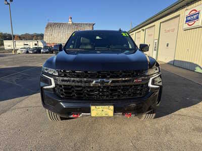 2021 Chevrolet Suburban, $39990. Photo 2