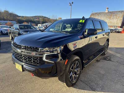 2021 Chevrolet Suburban, $39990. Photo 3