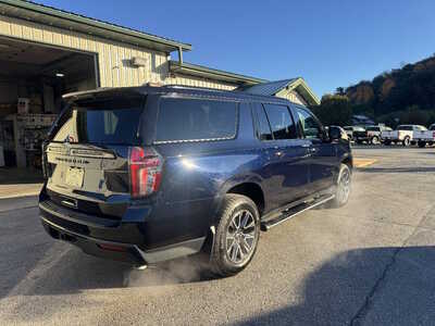 2021 Chevrolet Suburban, $39990. Photo 7