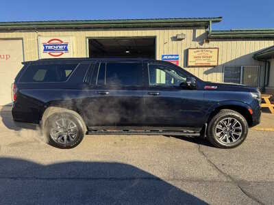 2021 Chevrolet Suburban, $39990. Photo 8