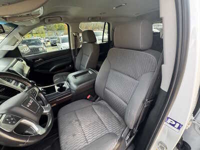 2016 GMC Yukon, $19175. Photo 12