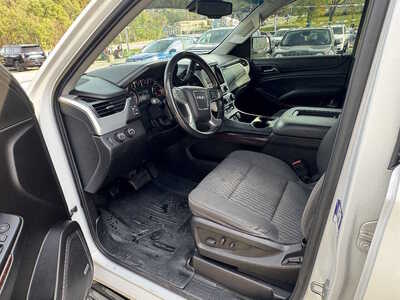 2016 GMC Yukon, $19175. Photo 9