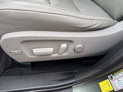 2015 Toyota Highlander, $17990. Photo 11