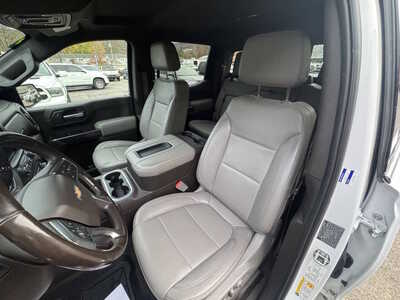 2019 Chevrolet 1500 Crew Cab, $25990. Photo 12