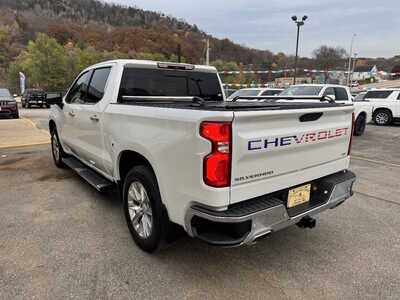 2019 Chevrolet 1500 Crew Cab, $25990. Photo 5