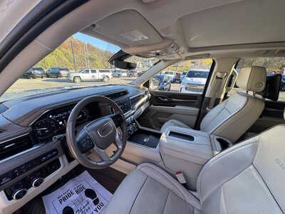 2021 GMC Yukon, $38990. Photo 11