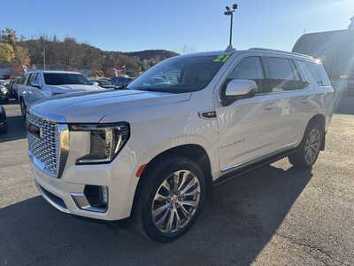 2021 GMC Yukon, $38990. Photo 3