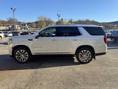 2021 GMC Yukon, $38990. Photo 4