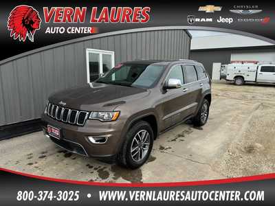 2020 Jeep Grand Cherokee, $29995.0. Photo 1