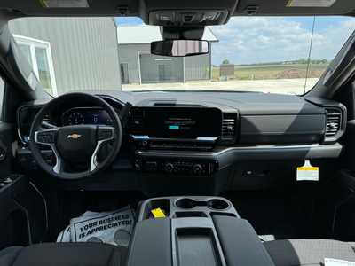 2024 Chevrolet 1500 Crew Cab, $57605.0. Photo 7