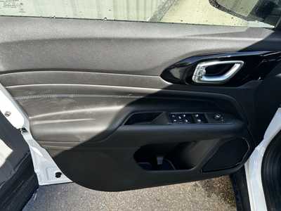 2025 Jeep Compass, $28760.0. Photo 10