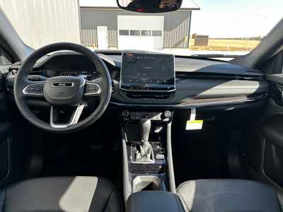 2025 Jeep Compass, $28760.0. Photo 9