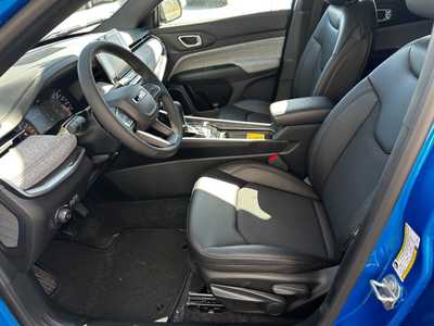2025 Jeep Compass, $27360.0. Photo 11