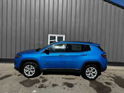 2025 Jeep Compass, $27360.0. Photo 2