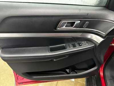 2018 Ford Explorer, $15975.0. Photo 8