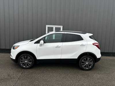 2022 Buick Encore, $19950.0. Photo 2
