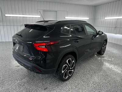 2025 Chevrolet Trax, $26190.0. Photo 4
