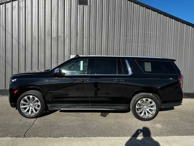 2021 Chevrolet Suburban, $43995.0. Photo 2