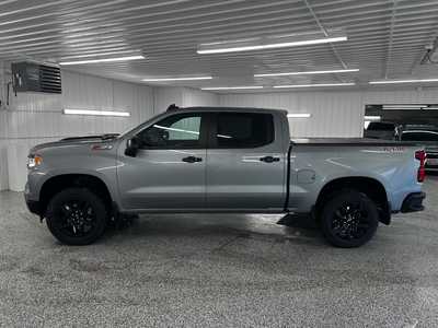 2024 Chevrolet 1500 Crew Cab, $53995.0. Photo 2