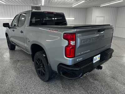 2024 Chevrolet 1500 Crew Cab, $53995.0. Photo 3