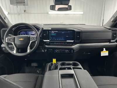 2025 Chevrolet 3500 Crew Cab, $70895.0. Photo 7