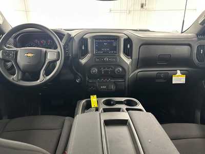 2025 Chevrolet 2500 Crew Cab, $52330.0. Photo 9
