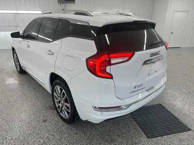 2023 GMC Terrain, $34225.0. Photo 3