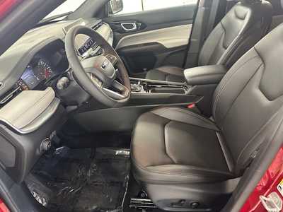 2025 Jeep Compass, $32435.0. Photo 11