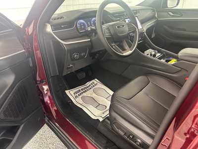 2025 Jeep Grand Cherokee L, $50215.0. Photo 12
