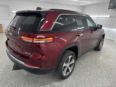 2025 Jeep Grand Cherokee, $49435.0. Photo 4
