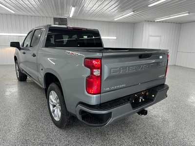 2025 Chevrolet 1500 Crew Cab, $47085.0. Photo 3