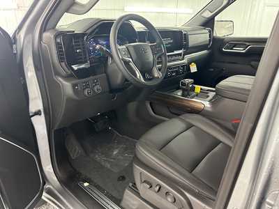 2025 Chevrolet 1500 Crew Cab, $62995.0. Photo 12