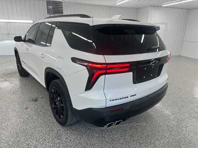 2024 Chevrolet Traverse, $43995.0. Photo 3