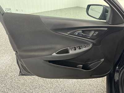 2023 Chevrolet Malibu, $25995.0. Photo 10